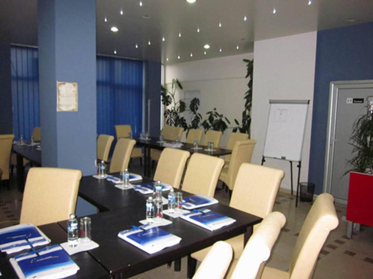 Hotel Novak Zvornik Zewnętrze zdjęcie