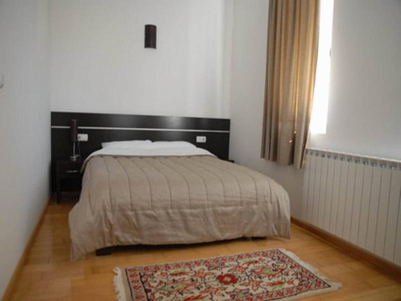 Hotel Novak Zvornik Zewnętrze zdjęcie